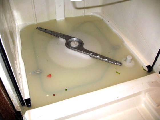 Посудомоечная машина не сливает воду | Вызов стирального мастера на дом в Красногорске